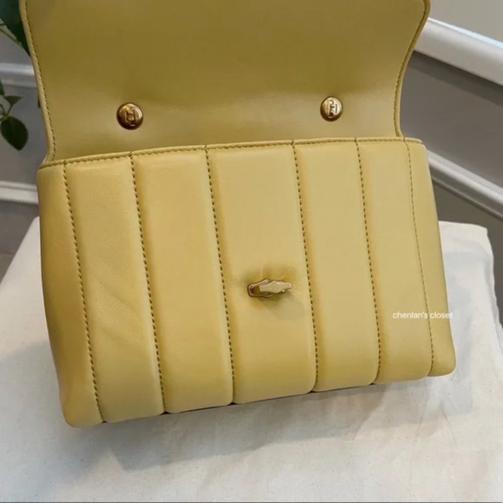 ✨NeW! Tory Burch Kira Small Top Handle Bag - Picture 5 of 17